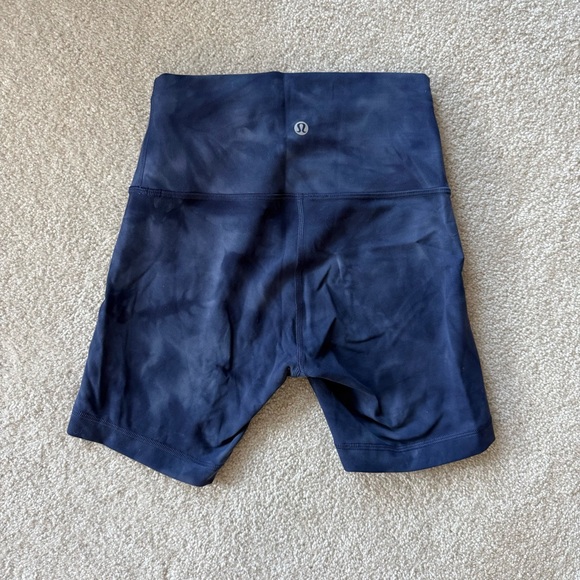 lululemon athletica Pants - Lululemon Wunder Train High-Rise Short 6"  size 4